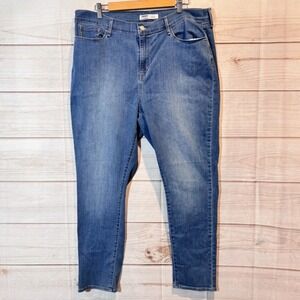 Signature Gold Levi Strauss Classic Slim Taper Jeans Womens Size 20W 35L Blue